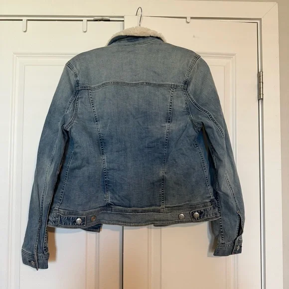 AEO Denim Jacket with Faux Fur Lined Body - Picture 5 of 5
